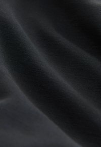 Brezrokavnik - black