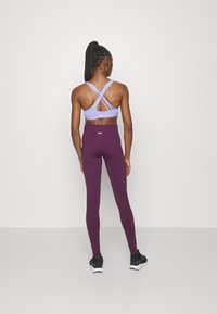 ICANIWILL DEFINE SEAMLESS V SHAPE  - Tights - purple
