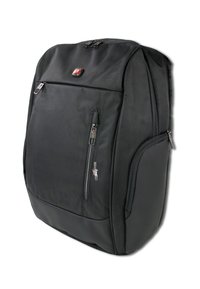 Zwarte rugzak van een gestructureerde stof, met een dubbele rits hoofdcompartiment en een voorvak. Voorzien van zilveren ritsen en een logo-accent.
