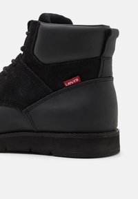 Levi's® Stivaletti stringati - black