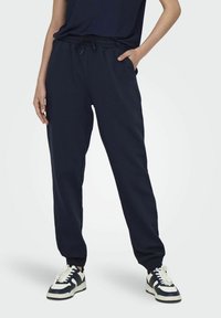 ONLY Play JOGGING ONPLUX NORMAL GESCHNITTEN - Pantalones deportivos - maritime blue