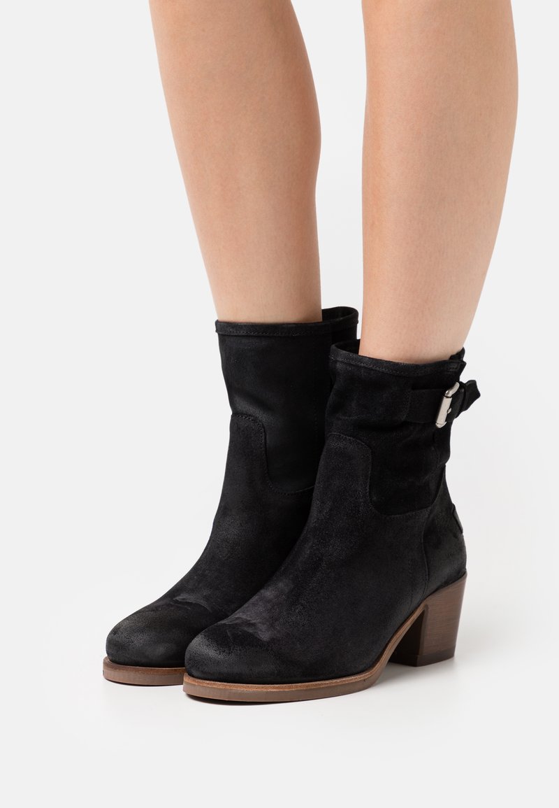 Damen Sneaker | Shabbies Amsterdam Stiefelette black/schwarz - IR82133 Damen Sneaker | Shabbies Amsterdam Stiefelette black/schwarz - IR82133