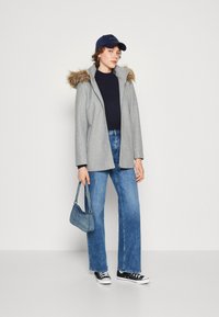 ONLY ONLNEWERICA HOOD COAT - Īss mētelis - medium grey melange