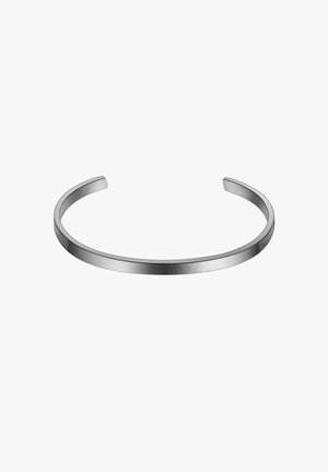 Pulsera de metal plateado delgada y abierta con un acabado suave y cepillado, exhibida sobre un fondo blanco.