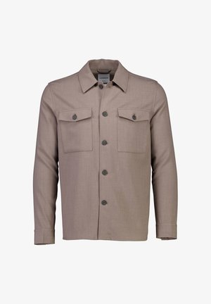 Chaqueta marrón de botón, hecha de tela texturizada, con dos bolsillos en el pecho y un cuello, botones contrastantes y mangas largas.