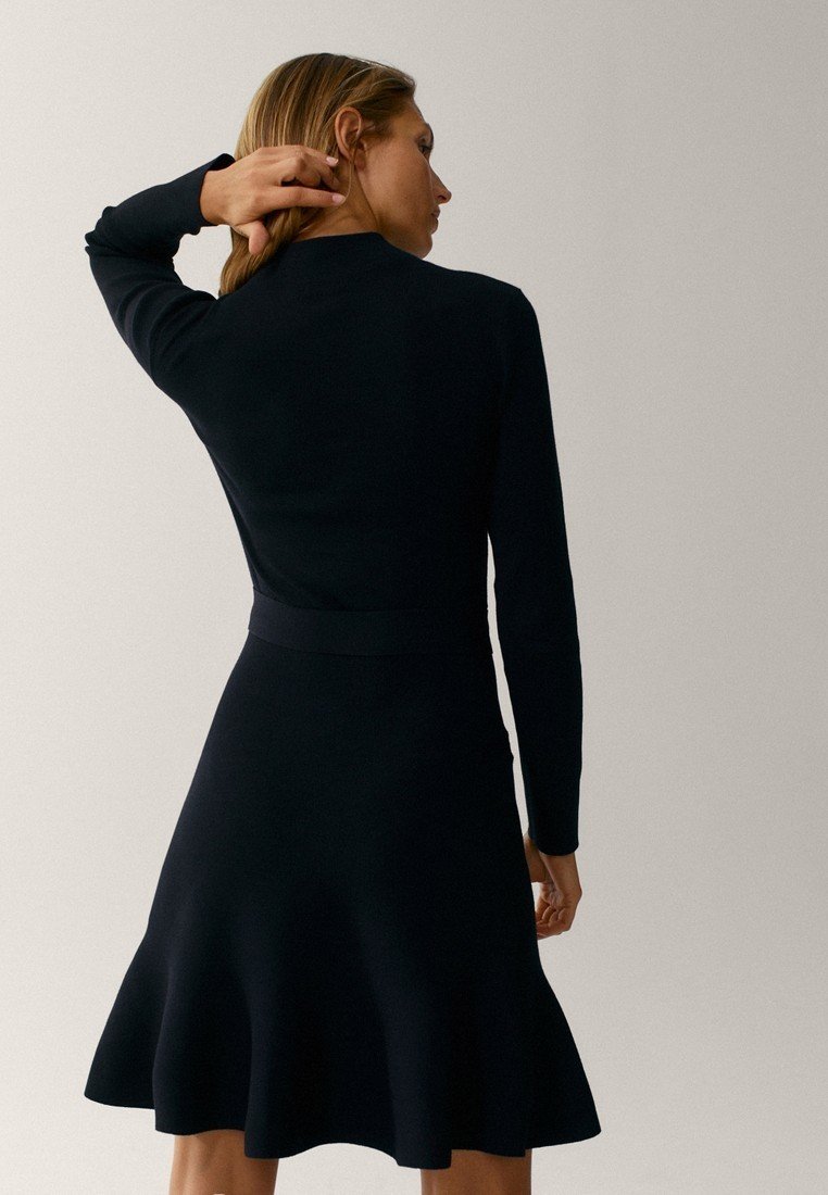 Massimo Dutti Vardagsklänning black Zalando.se Massimo Dutti Stickad klänning black Zalando.se