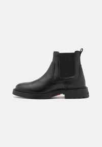 Unselected, black