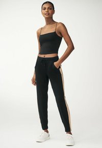 Next REGULAR FIT - Broek - black tan