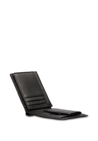 Portafoglio in pelle nera dal design aperto, con più fessure per carte e una texture liscia, cuciture minime lungo i bordi.