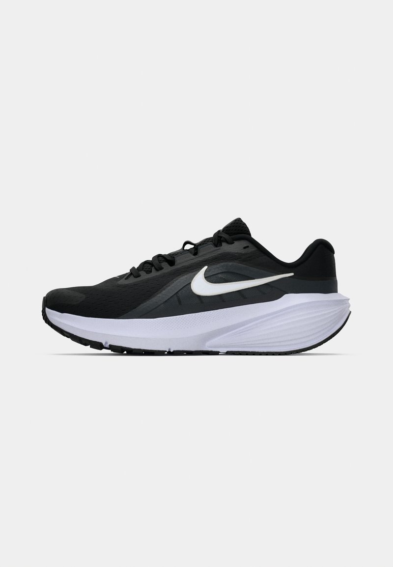 Nike Performance DOWNSHIFTER 14 - Silniční běžecké boty - black/white/anthracite/wolf grey