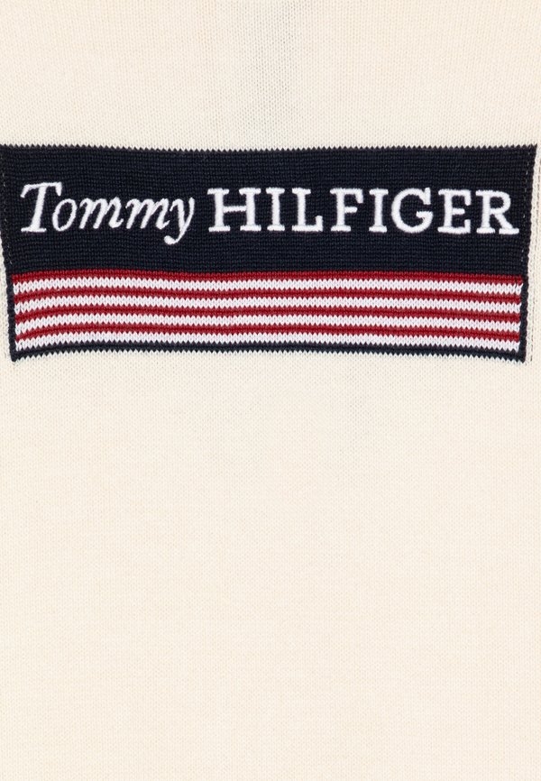 MONOTYPE 1985 - Jumper - ivory petal4