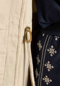 Tom Joule REGULAR FIT-WYFORD SAFARI - Vasaras jaka - stone