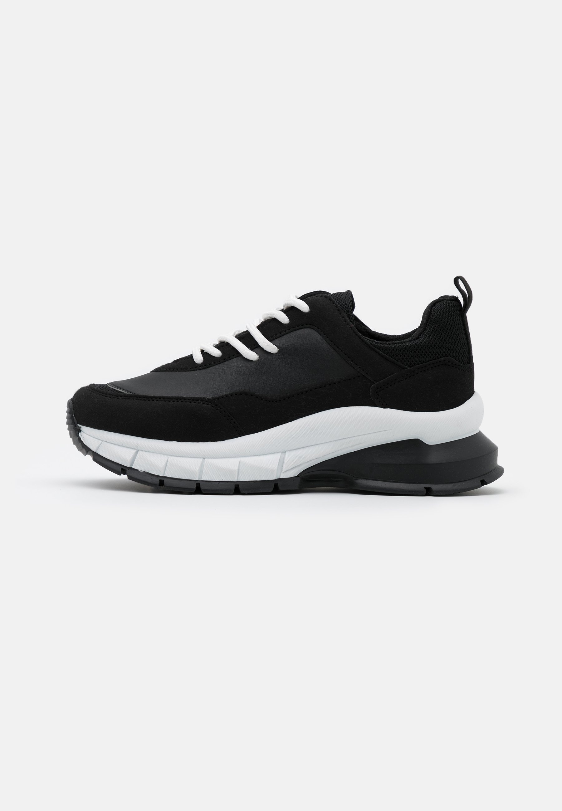 Nly by Nelly DIVIDED CONTRAST RUNNER Joggesko white Nly by Nelly DIVIDED CONTRAST RUNNER Joggesko white