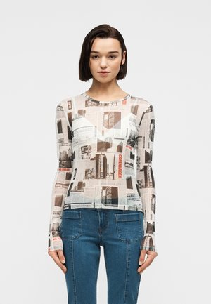 NMJUDITH - Langærmet T-shirt - birch/black/red