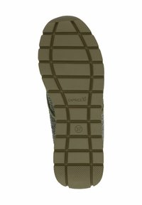 Semelle de chaussure en caoutchouc vert olive avec un motif de grip texturé. Comprend un logo estampé, des détails de taille et des bords latéraux renforcés.