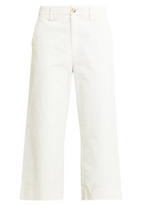 Vita, vida byxor i bomull. Har en knappstängning, framfickor och en rak passform med en ren finish vid fållen.