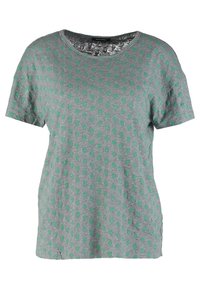 Grå kortærmet t-shirt med grønprikket mønster, rund halsudskæring, blødt stof og sideslids for øget komfort.
