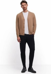 FALKE Vest - camel