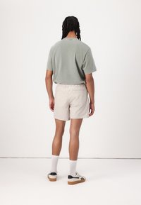 Thumbnail Image 4