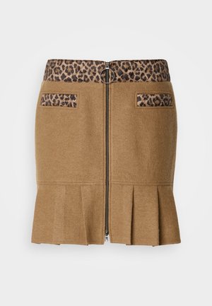 Gonna di lana marrone con orlo plissettato, dotata di una vita con stampa leopardata e tasche decorative, chiusa con una zip centrale.