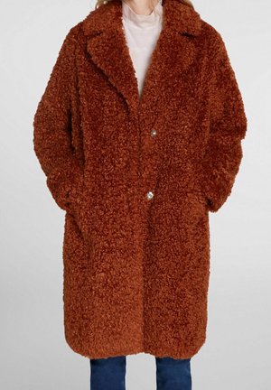 Abrigo de invierno - red