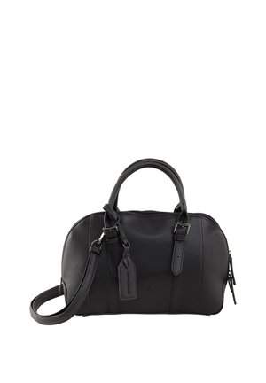 Bolso de mano de cuero negro texturizado con dos asas, correa de hombro ajustable, detalles de hebilla en el frente y cierre con cremallera.