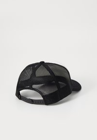 HUF RIM WHEELS TRUCKER UNISEX - Naģene - black