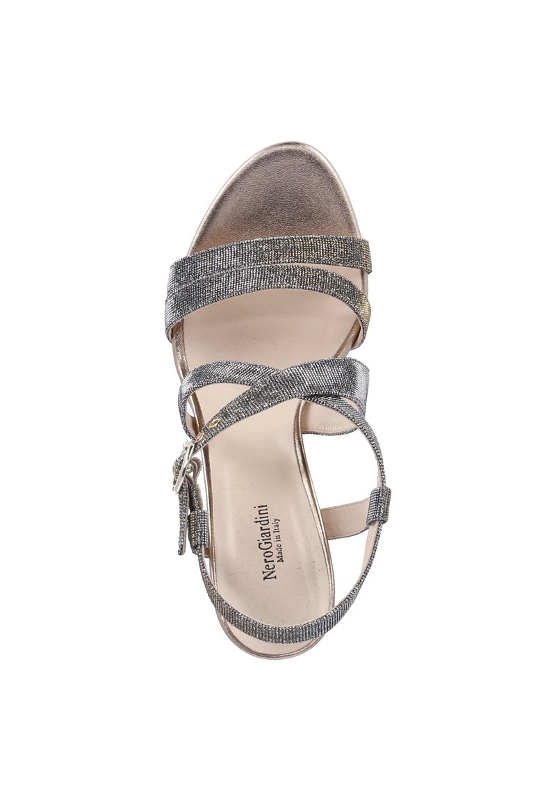 nero giardini sandali con tacco