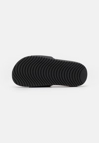 Nike Performance KAWA SLIDE - Chanclas de baño - black/vivid pink