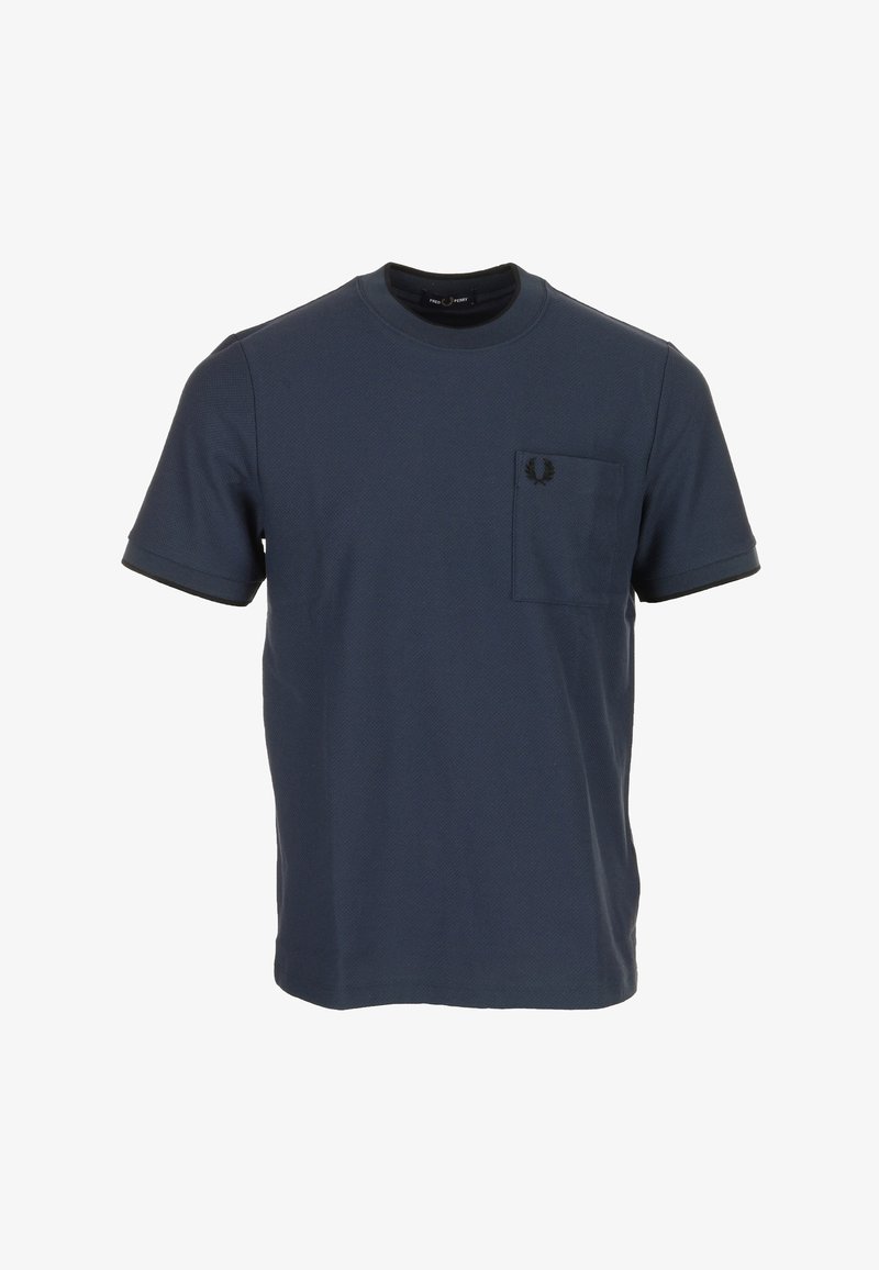 T-shirt bleu marine à manches courtes avec tissu texturé, col rond, poche poitrine et petit logo couronne de laurier noire brodé sur la poche.