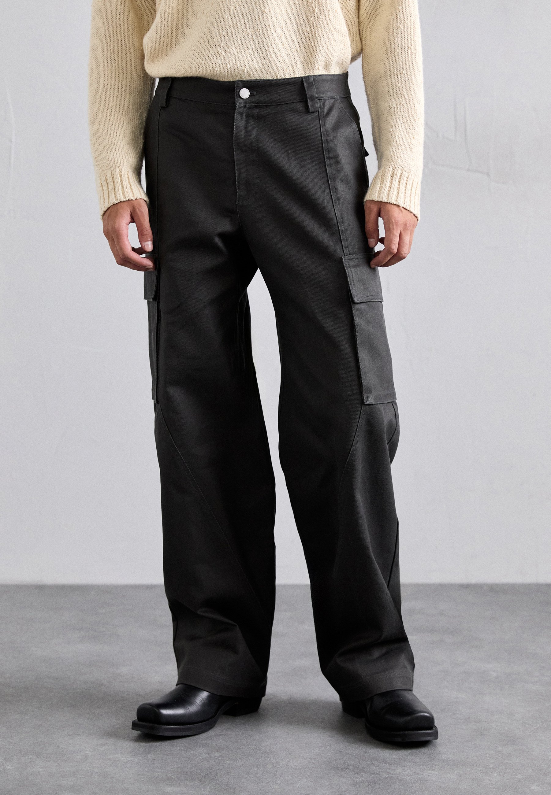 パンツ Han Kjobenhavn cargo pants Han Kjøbenhavn TROUSERS - Cargo trousers - ash grey/grey