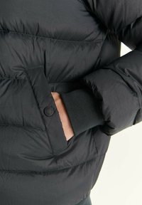 JOTT DANNY   - Chaqueta de plumas - noir
