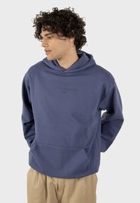 Kaotiko UNDER HER EYES UNISEX - Felpa con cappuccio - violet