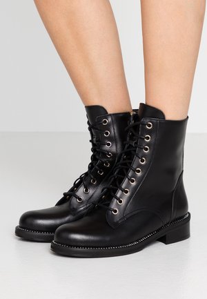 Stivaletti stringati - black