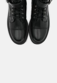 Zign Botines con plataforma - black