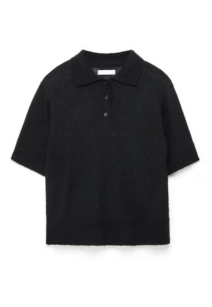 Mustast lühikese varrukaga kootud polosärk kraega ja kolme nupuga ees.