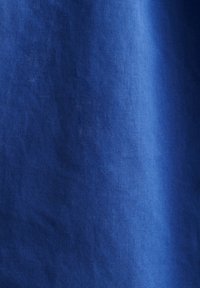 Unausgewählt, blue