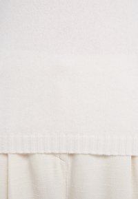 FTC Cashmere Jersey de punto - white