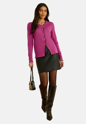 PETITE FIT - Vest - magenta pink