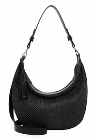 Bolso de mano negro con tejido texturizado, forma curvada y acentos de cuero. Cuenta con una correa de hombro desmontable y un borlón decorativo.