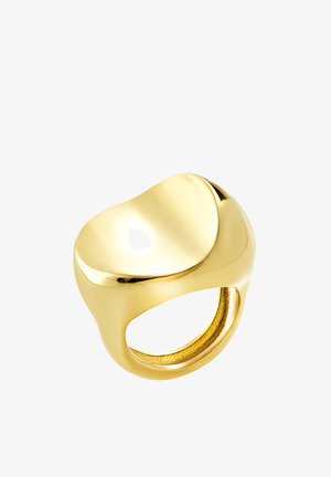 Poleret gyldent chunky ring med en glat, ujævnt formet kuplet top og tyk bånd, der viser et moderne, minimalistisk design.