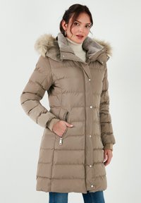 LELA Žieminis paltas - dark beige