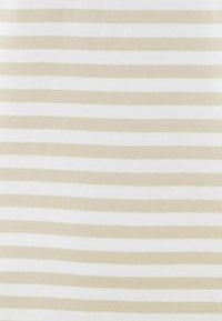 Tessuto a righe beige chiaro e bianco con una texture morbida, caratterizzato da righe alternate di larghezza uguale.