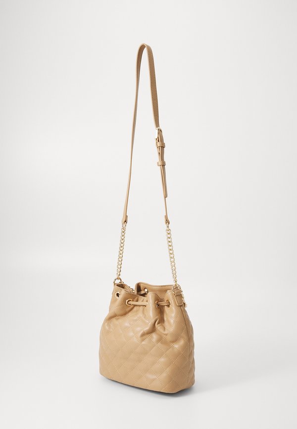 BUCKET - Cross body bag - cammello3