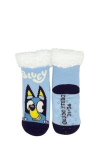 Calcetines azules con puños blancos y esponjosos, con un diseño de perro de dibujos animados en tonos azules y amarillos, con puntos antideslizantes en las suelas para mayor agarre.