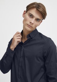 Casual Friday CFALTO - Svečana košulja - anthracite black