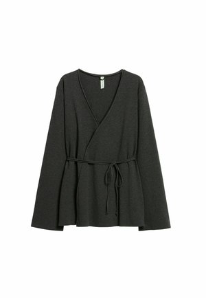 Dunkelgraues, geripptes Wickeloberteil mit tiefem V-Ausschnitt, langen Ärmeln und einem Bindegürtel in der Taille für eine verstellbare Passform sowie einem ausgestellten Saum.