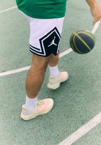GIANNIS IMMORTALITY 4 - Basketball shoes - khaki/white/alabaster/total orange