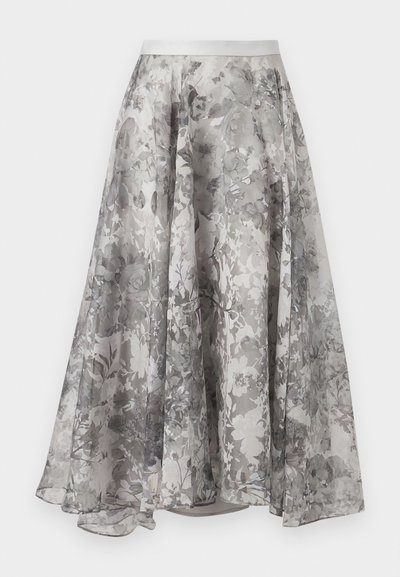 Ροή, φούστα μέχρι το γόνατο με απαλά γκρι λουλουδάτα σχέδια και λευκή ζώνη μέσης σε λευκό φόντο.