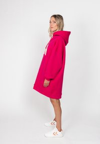Marat CHENILLE - Vapaa-ajan mekko - pink